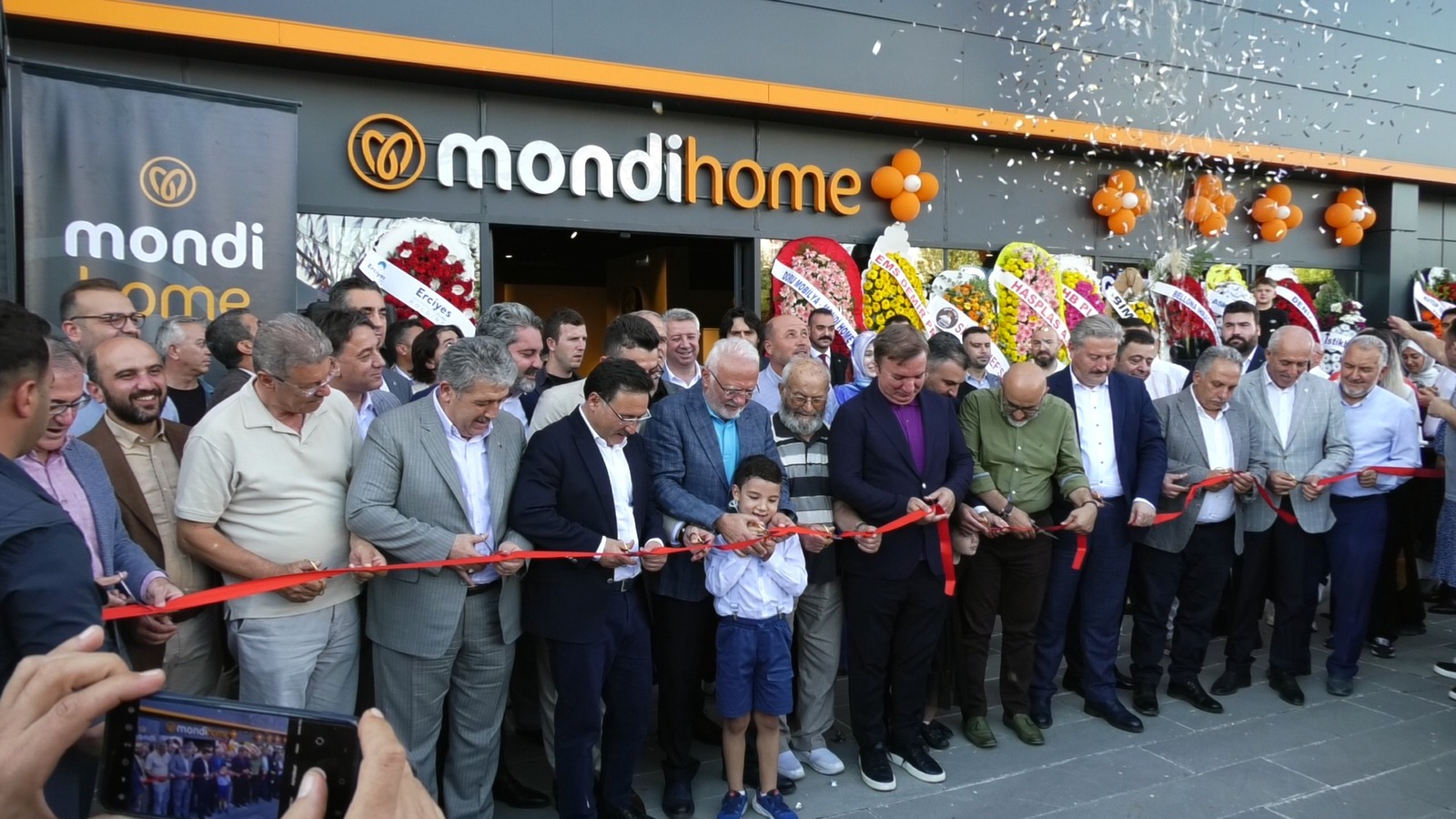 Mondi Home Şubesi Sivas Caddesi’nde açıldı